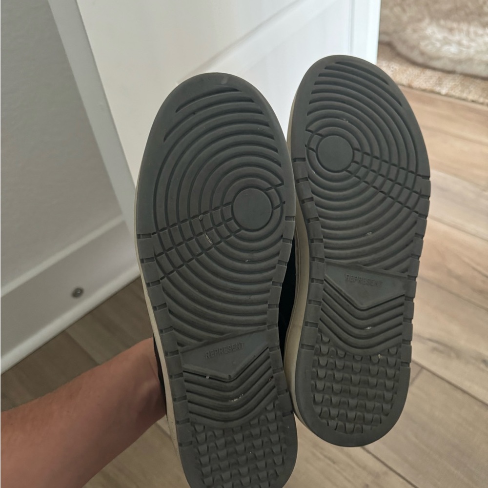 Represent Shoes! - image 3